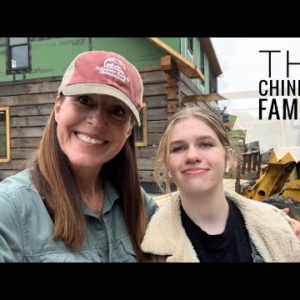 Chinking a log home: a family affair  (& we have visitors!)
