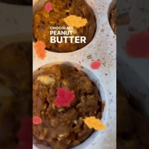 White Chocolate Peanut Butter Pumpkin Muffins 🎃 #pumpkinrecipe #cookingfromscratch #shorts